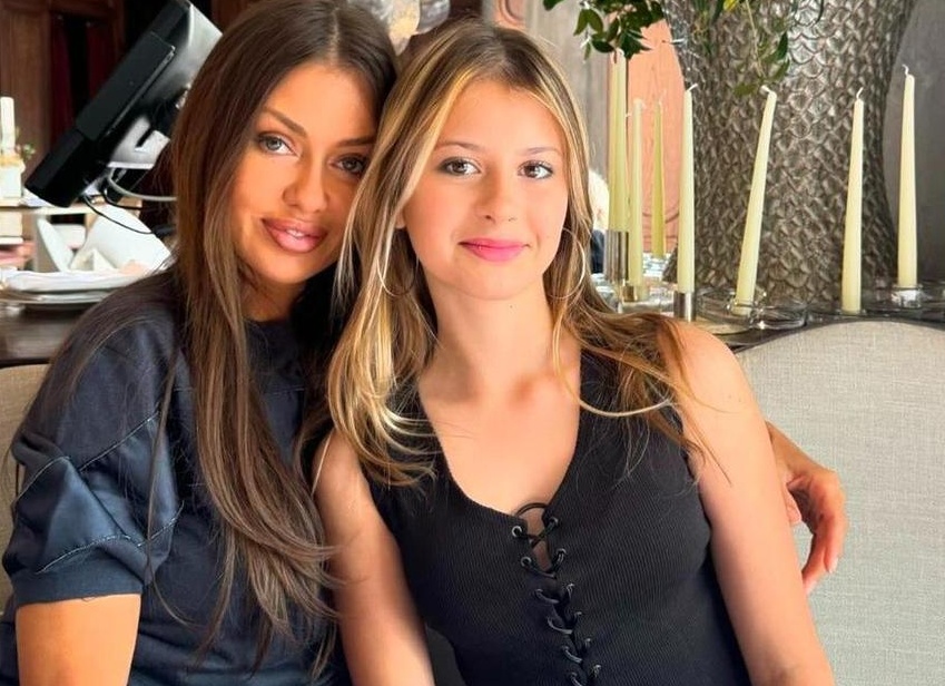 13-летняя дочь Бони жалуется на парней в Монако Они никуда не приглашают и даже кофе не угощают