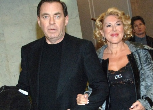 30 лет меня использовал Любовь Успенская разводится с мужем и готова отобрать особняк и роллс-ройс